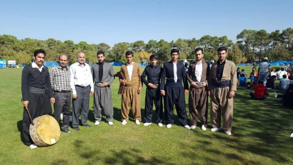 کسب عنوان سومی بازیهای بومی محلی پردیس شهید مدرس سنندج

در نخستین جشنواره کشوری ورزش های همگانی و بازی های بومی محلی 7