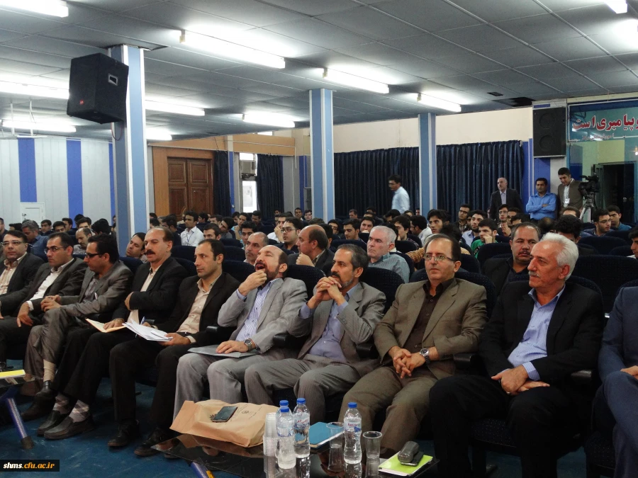 مدیرکل امور اجتماعی دانشگاه فرهنگیان کشور:

معلمان باید در گسترش مشی دانش آفرینی در جامعه نقش ویژه ای ایفا کنند. 7