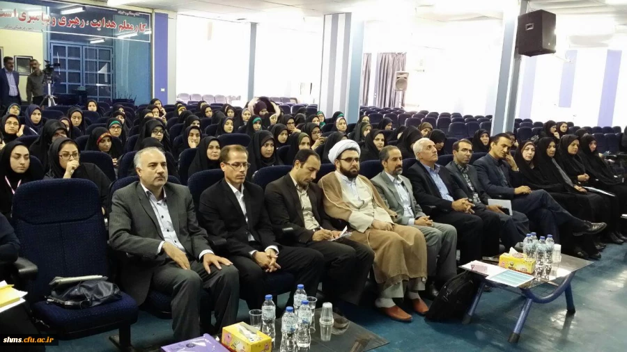 سومین گردهمایی دبیران انجمن ها و نشریات دانشجویی خواهران،  سراسر کشور در سنندج آغاز شد. 4