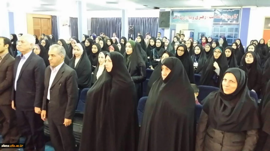 در سنندج، دیار  فرهنگ وهنر، صفا وصمیمیت و مجاهدتهای خاموش به وقوع پیوست:

اختتامیه سومین گردهمایی رویش اساتید و دانشجو معلمان دختر کشور 9