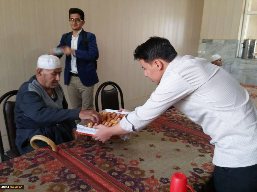 طی بازدیدی از سرای سالمندان سنندج :

دانشجویان شهید مدرس کردستان در آغازین روز های مهر از مهربانان تجلیل نمودند. 8