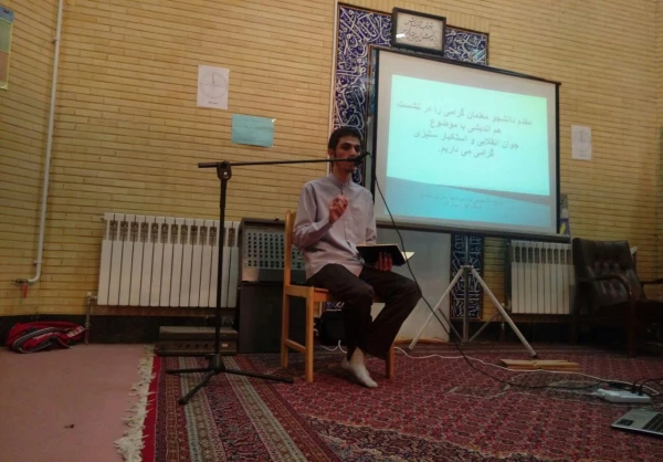 جوان مومن و انقلابی