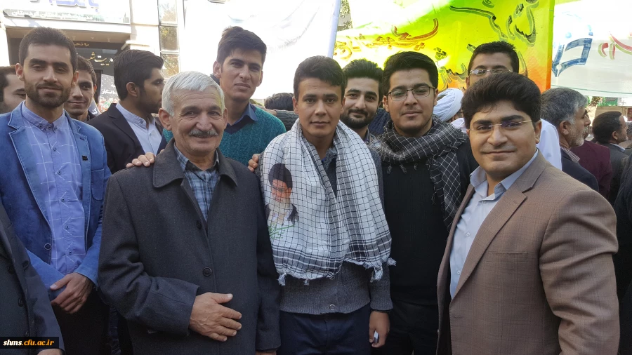 تجمع یوم الله ۱۳ آبان با حضور پرشور دانشجویان ، همکاران و اساتید پردیس شهید مدرس سنندج