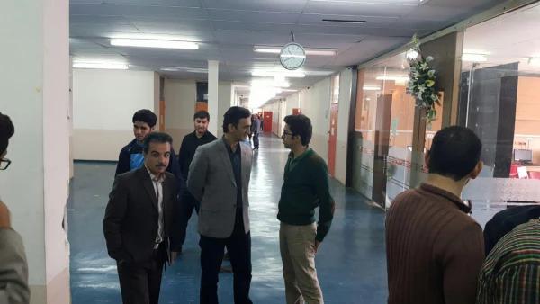 بازدید دکتر الماسی سرپرست شهید مدرس سنندج  از شعبه اخذ رای