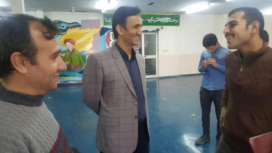 بازدید دکتر الماسی سرپرست شهید مدرس سنندج  از شعبه اخذ رای