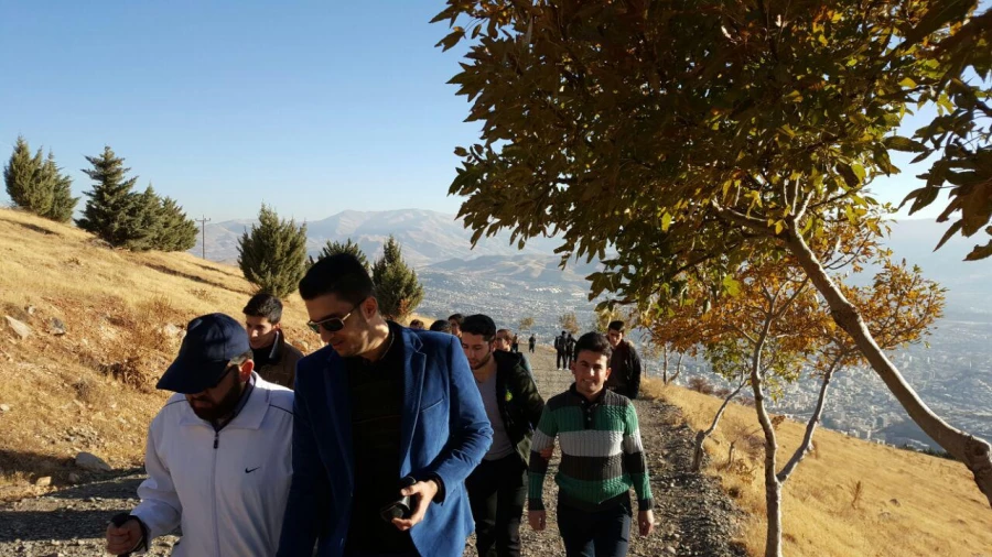 صعود به قله آبیدر و پاکسازی مسیر صعود