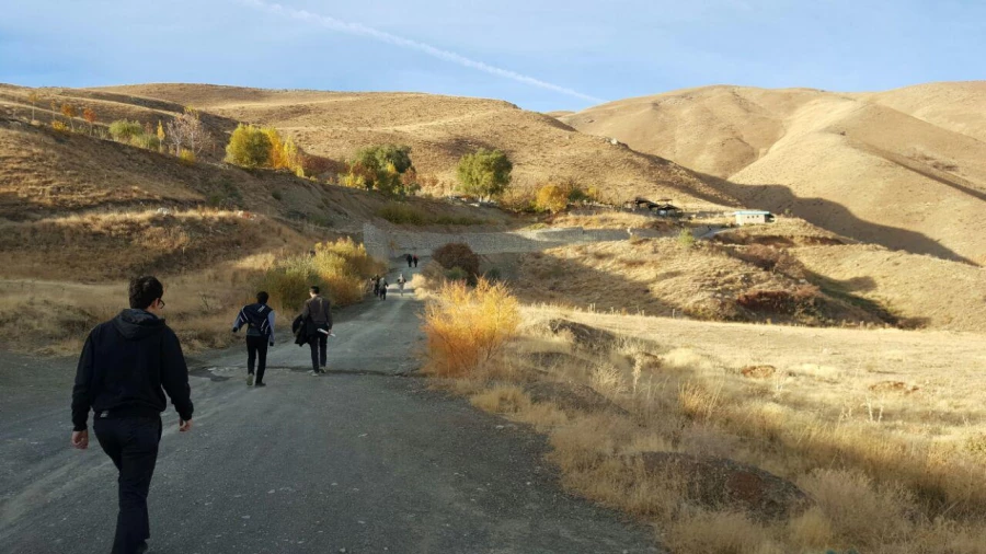 کوهپیمایی اعضای کانون کوهنوردی و پیاده روی به سمت نظرگاه و تفرجگاه خضر زنده 4