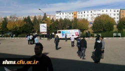 استقرار مینی‎بوس مشاوره ایدز در پردیس شهید مدرس سنندج 6