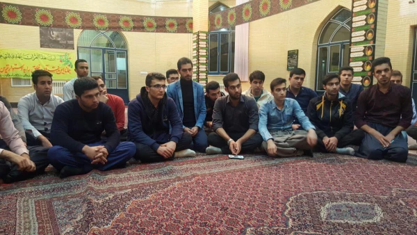 جلسه صمیمانه سرپرستان شبانه روزی  با نماینده دانشجویان و با حضور دکتر مسعود الماسی  10