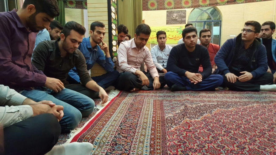 جلسه صمیمانه سرپرستان شبانه روزی  با نماینده دانشجویان و با حضور دکتر مسعود الماسی  11