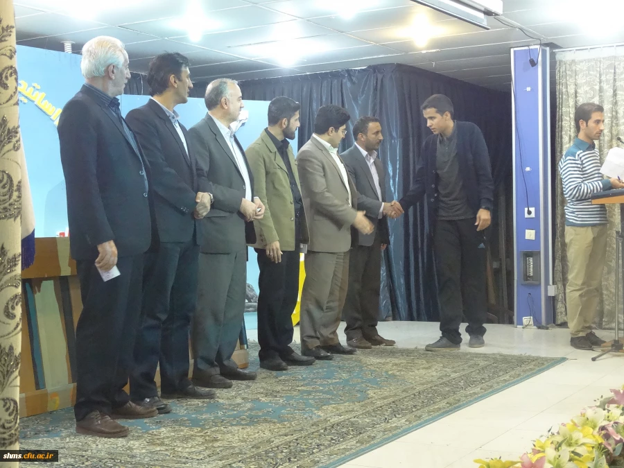 مراسم برگزاری بدرقه دانشجویان پردیس شهید مدرس سنندج  برای شرکت در اربعین حسینی  12