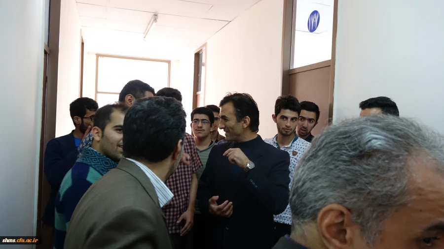 بازدید سرزده دکتر مسعود الماسی از خوابگاهای دانشجویی به مناسبت گرامیداشت روز دانشجو