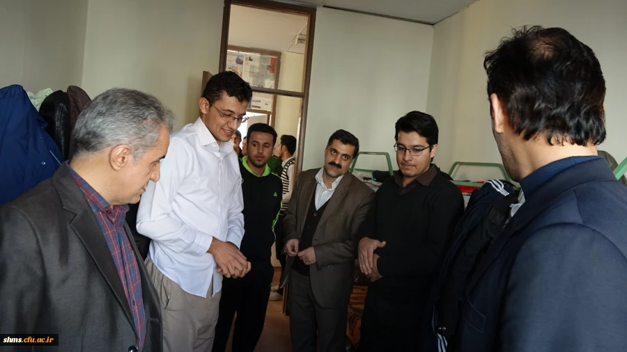 بازدید سرزده دکتر مسعود الماسی از خوابگاهای دانشجویی به مناسبت گرامیداشت روز دانشجو