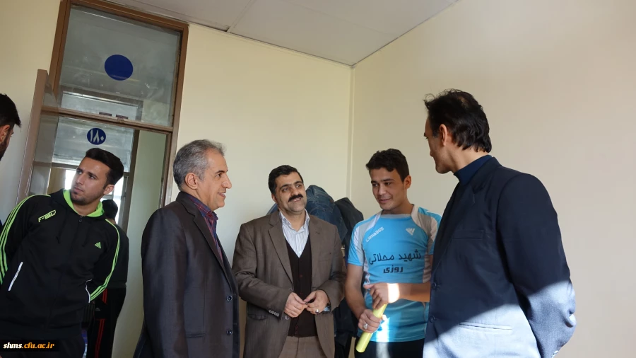 بازدید سرزده دکتر مسعود الماسی از خوابگاهای دانشجویی به مناسبت گرامیداشت روز دانشجو