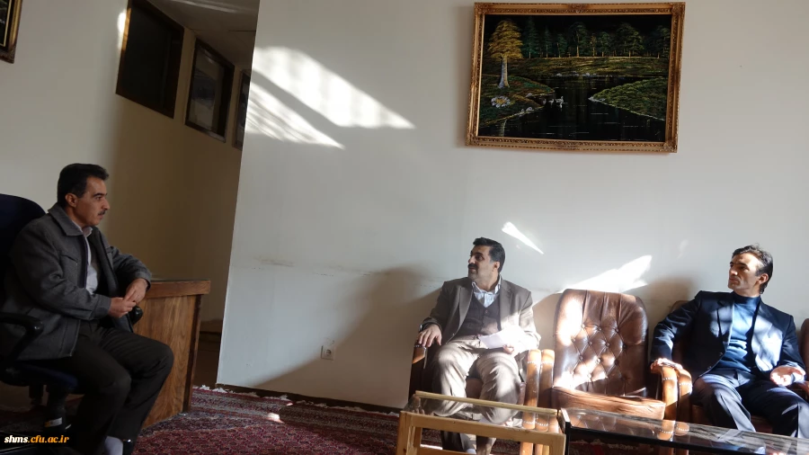 بازدید سرزده دکتر مسعود الماسی از خوابگاهای دانشجویی به مناسبت گرامیداشت روز دانشجو