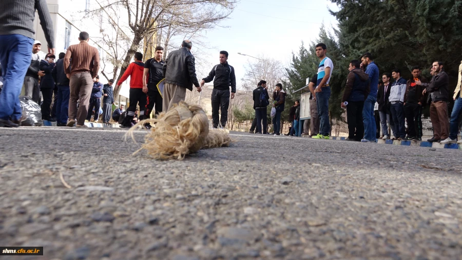 برگزاری مسابقه طناب کشی  به مناسبت گرامیداشت روز دانشجو 6