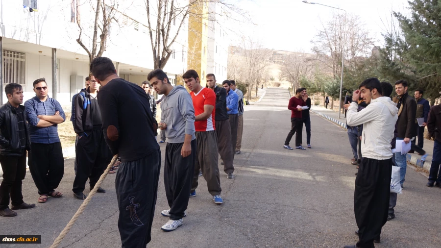 برگزاری مسابقه طناب کشی  به مناسبت گرامیداشت روز دانشجو 9