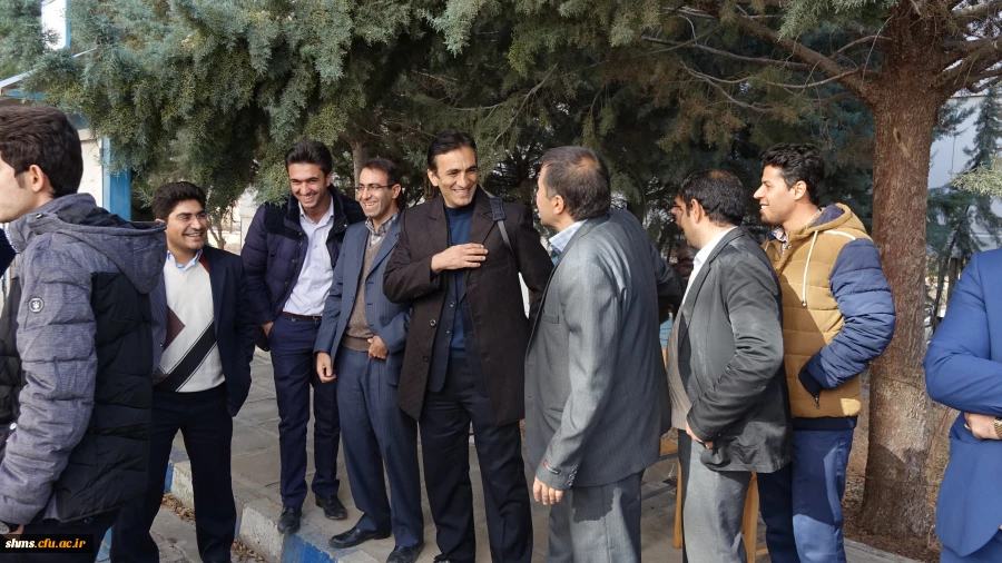 برگزاری مسابقه طناب کشی  به مناسبت گرامیداشت روز دانشجو 12