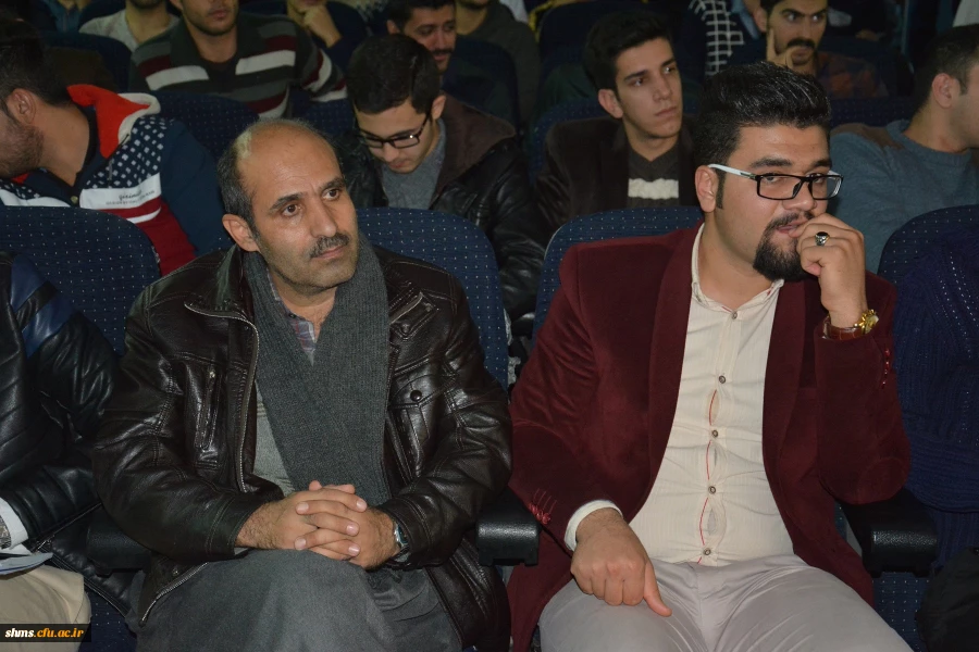 نشست تخصصی شعر و داستان 44