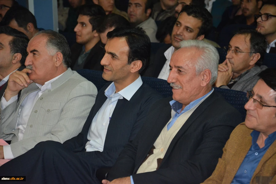 سومین نشست تخصصی شعر و داستان با شکوه خاصی برگزار شد 14