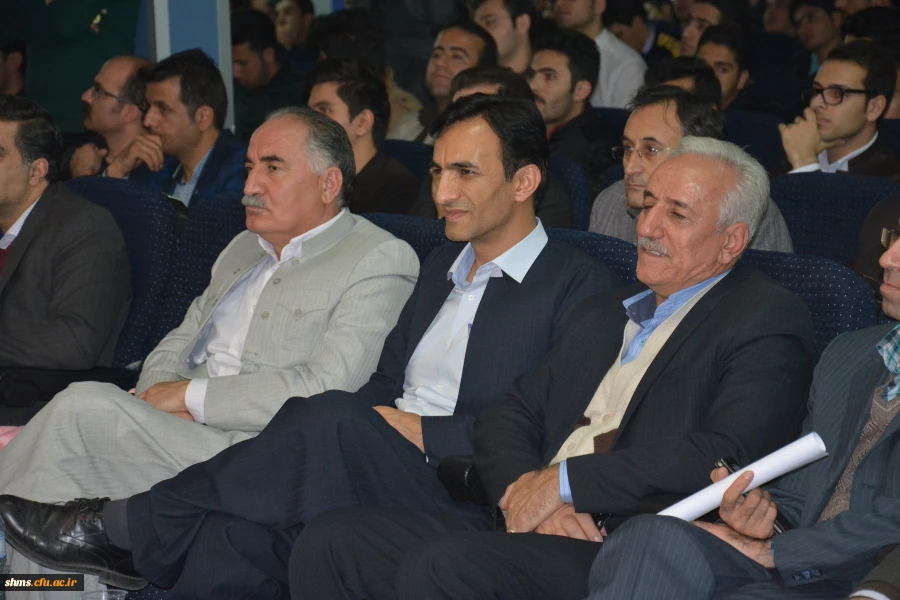 سومین نشست تخصصی شعر و داستان با شکوه خاصی برگزار شد 28