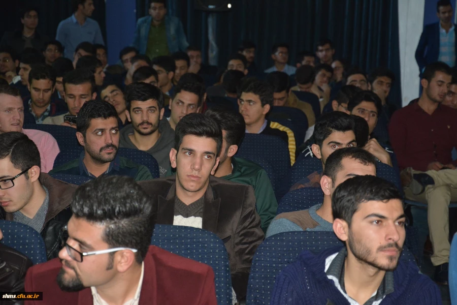 سومین نشست تخصصی شعر و داستان با شکوه خاصی برگزار شد 34