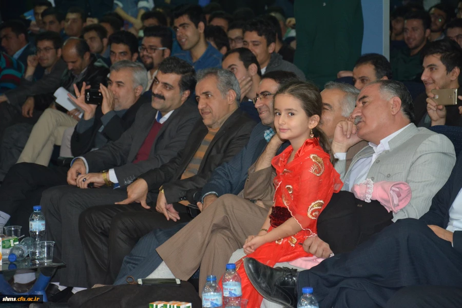 سومین نشست تخصصی شعر و داستان با شکوه خاصی برگزار شد 55