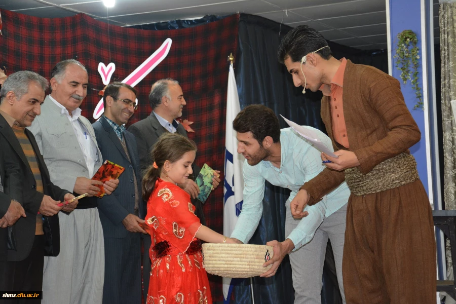 سومین نشست تخصصی شعر و داستان با شکوه خاصی برگزار شد 83