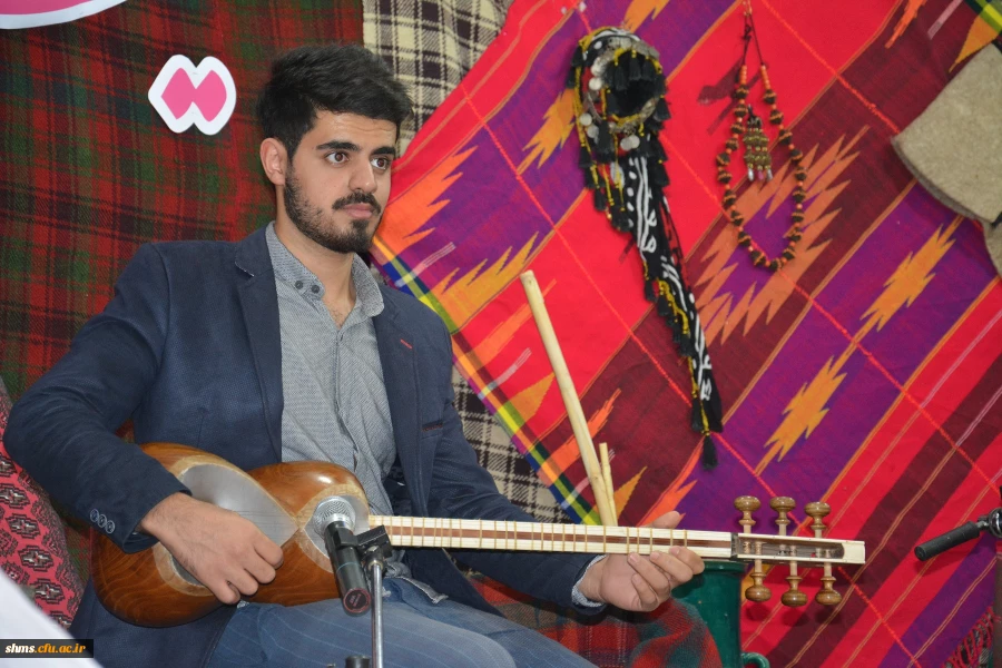 سومین نشست تخصصی شعر و داستان با شکوه خاصی برگزار شد 64