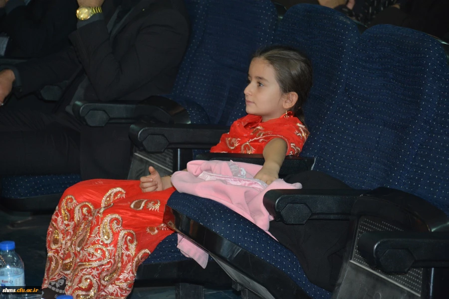 سومین نشست تخصصی شعر و داستان با شکوه خاصی برگزار شد 75