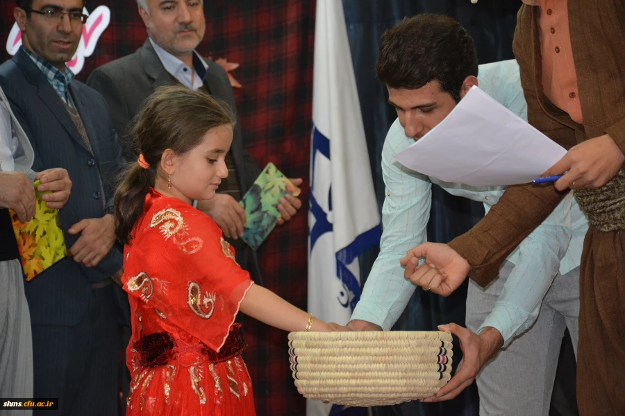 سومین نشست تخصصی شعر و داستان با شکوه خاصی برگزار شد 82