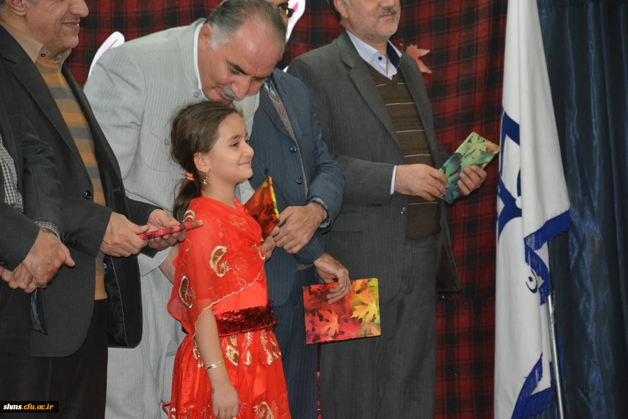 سومین نشست تخصصی شعر و داستان با شکوه خاصی برگزار شد 84