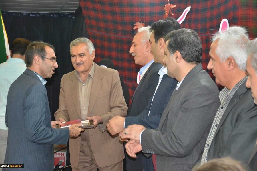 سومین نشست تخصصی شعر و داستان با شکوه خاصی برگزار شد 93