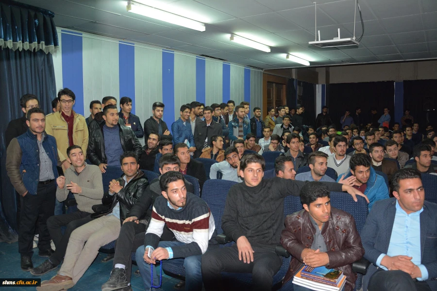 سومین نشست تخصصی شعر و داستان با شکوه خاصی برگزار شد 96