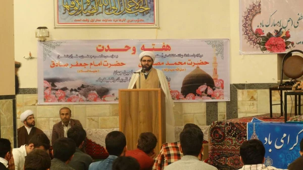 جشن باشکوه میلاد پیامبر رحمت و مهربانی در مقبره امام زاده پیرمحمد برگزار شد 3
