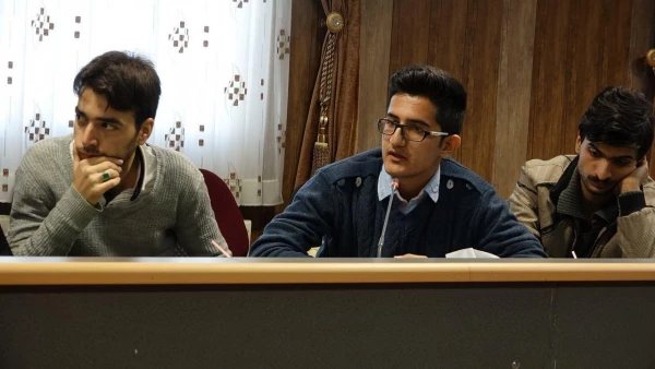 تجلیل از دانشجویان فعال فرهنگی به مناسبت همکاری در برگزاری مراسم روز دانشجو