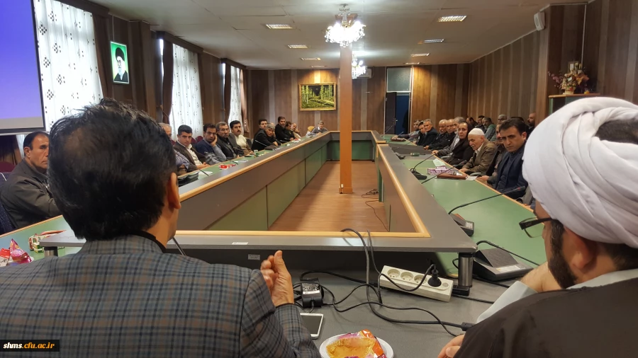 جلسه هم اندیشی اساتید و کارکنان  8