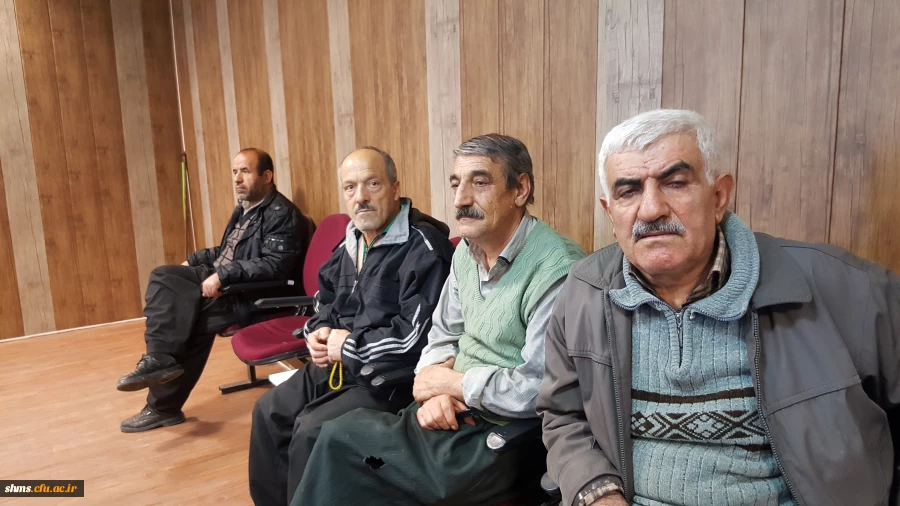 جلسه هم اندیشی اساتید و کارکنان برگزار شذ 15