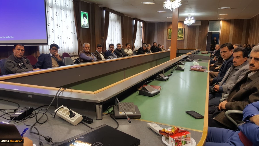 جلسه هم اندیشی اساتید و کارکنان برگزار شذ 26