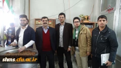 توزیع غذا توسط اعضای کانون سلامت و شورای صنفی پردیس شهید مدرس سنندج