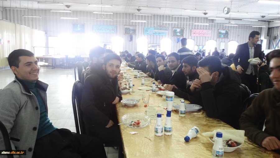 توزیع غذا توسط اعضای کانون سلامت و شورای صنفی پردیس شهید مدرس سنندج 6