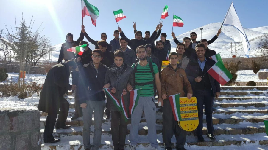 برگزاری مراسم پیاده روی و کوهپیمایی دانشجویان پردیس شهید مدرس سنندج
