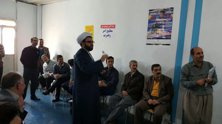 برگزاری مسابقات ورزشی ویژه کارکنان و اساتید پردیس شهید مدرس سنندج به مناسبت دهه فجر 5