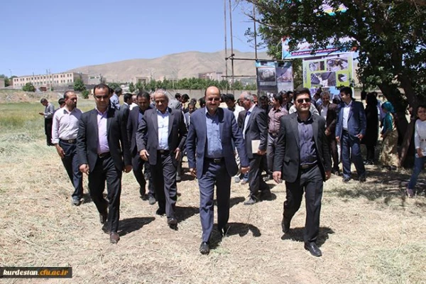 مراسم کلنگ زنی احداث پروژه مسکونی دانشگاه فرهنگیان 6