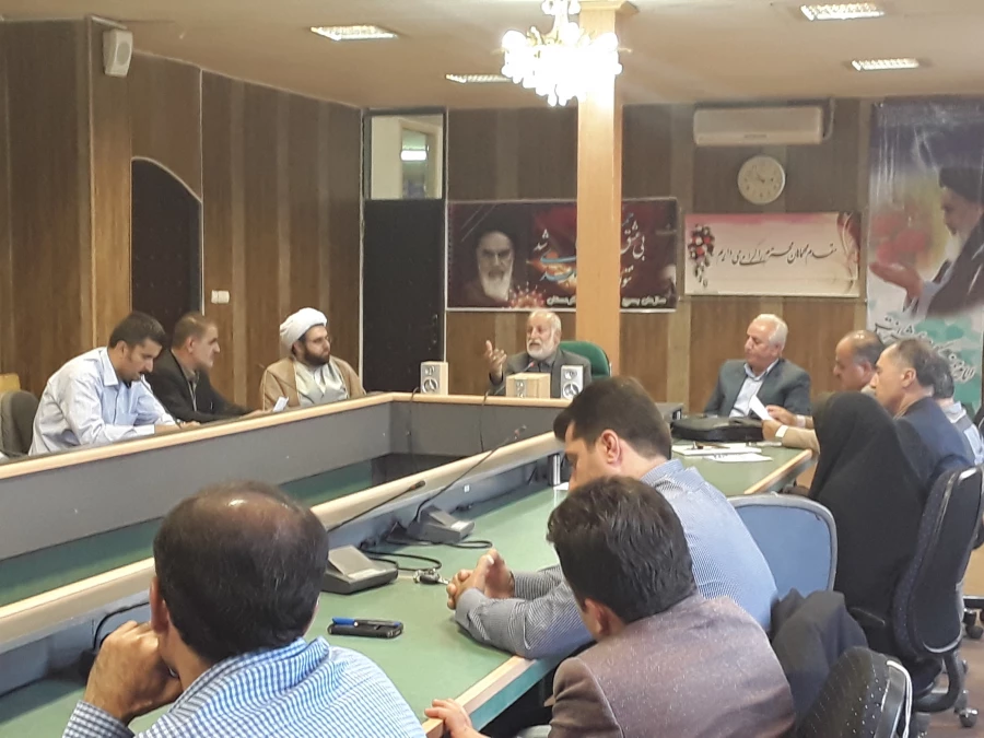 شست هم اندیشی در پردیس شهید مدرس برگزار شد:

بررسی اندیشه های حضرت امام (ره) 2