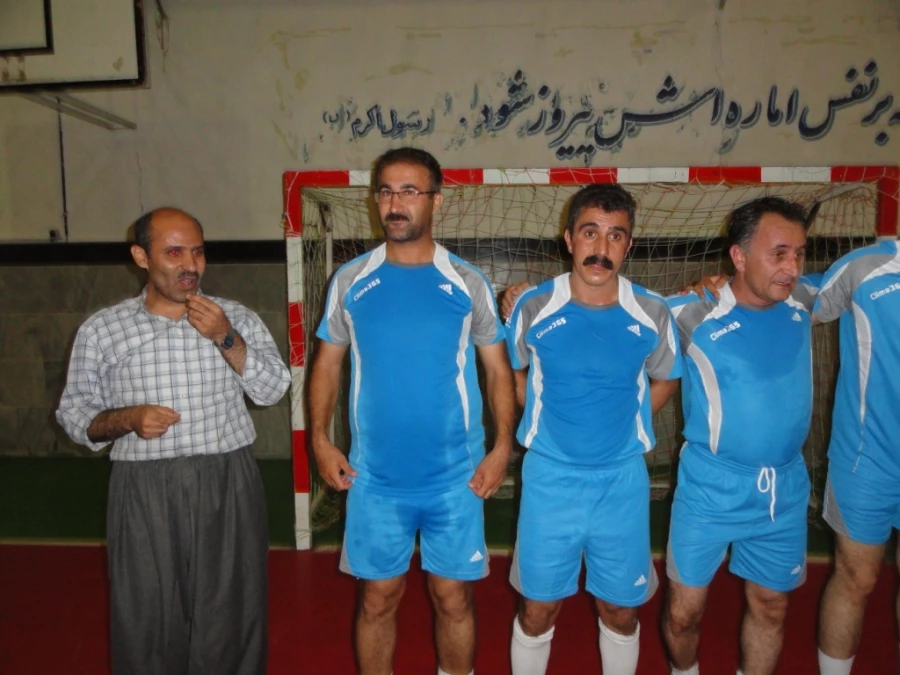 پیروزی تیم  کارکنان و اساتید در مسابقات فوتسال 11