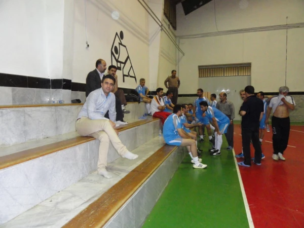 دومین برد تیم فوتسال کارکنان و اساتید دانشگاه فرهنگیان :

در مسابقات بین دانشگاهی استان کردستان جام رمضان 5