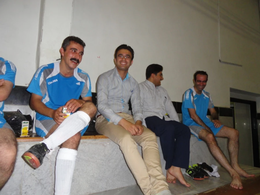 دومین برد تیم فوتسال کارکنان و اساتید دانشگاه فرهنگیان :

در مسابقات بین دانشگاهی استان کردستان جام رمضان 10