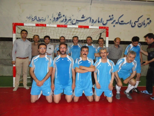 دومین برد تیم فوتسال کارکنان و اساتید دانشگاه فرهنگیان :

در مسابقات بین دانشگاهی استان کردستان جام رمضان 12