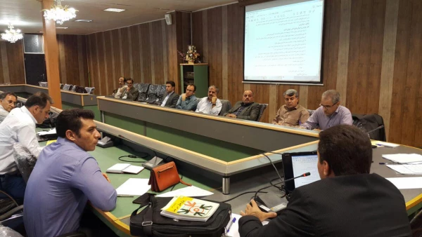 دومین جلسه ی کارگروه تخصصی کارورزی پردیس شهید مدرس کردستان:

بخش عمده برندِ تربیت معلم مربوط به کارورزی است 5